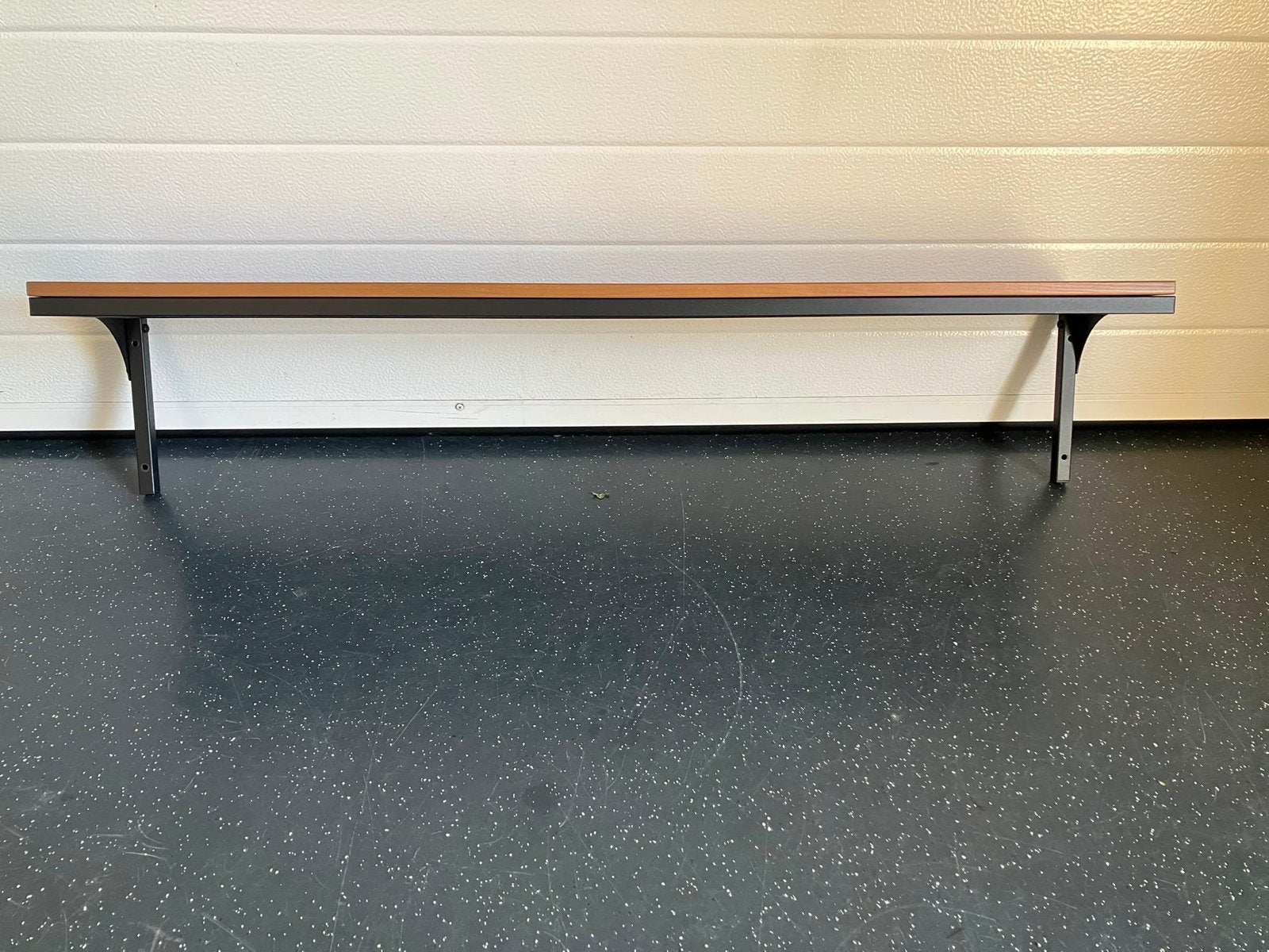 IKEA FJÄLLBO wandplank - industrieel design, Huis en Inrichting, Woonaccessoires | Wandplanken en Boekenplanken, Ophalen, Zo goed als nieuw