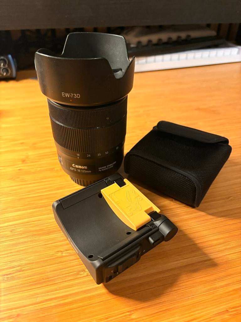 Canon EFS 18-135 met zoom adapter PZ-E1, Ophalen of Verzenden, Gebruikt, Standaardlens, Zoom