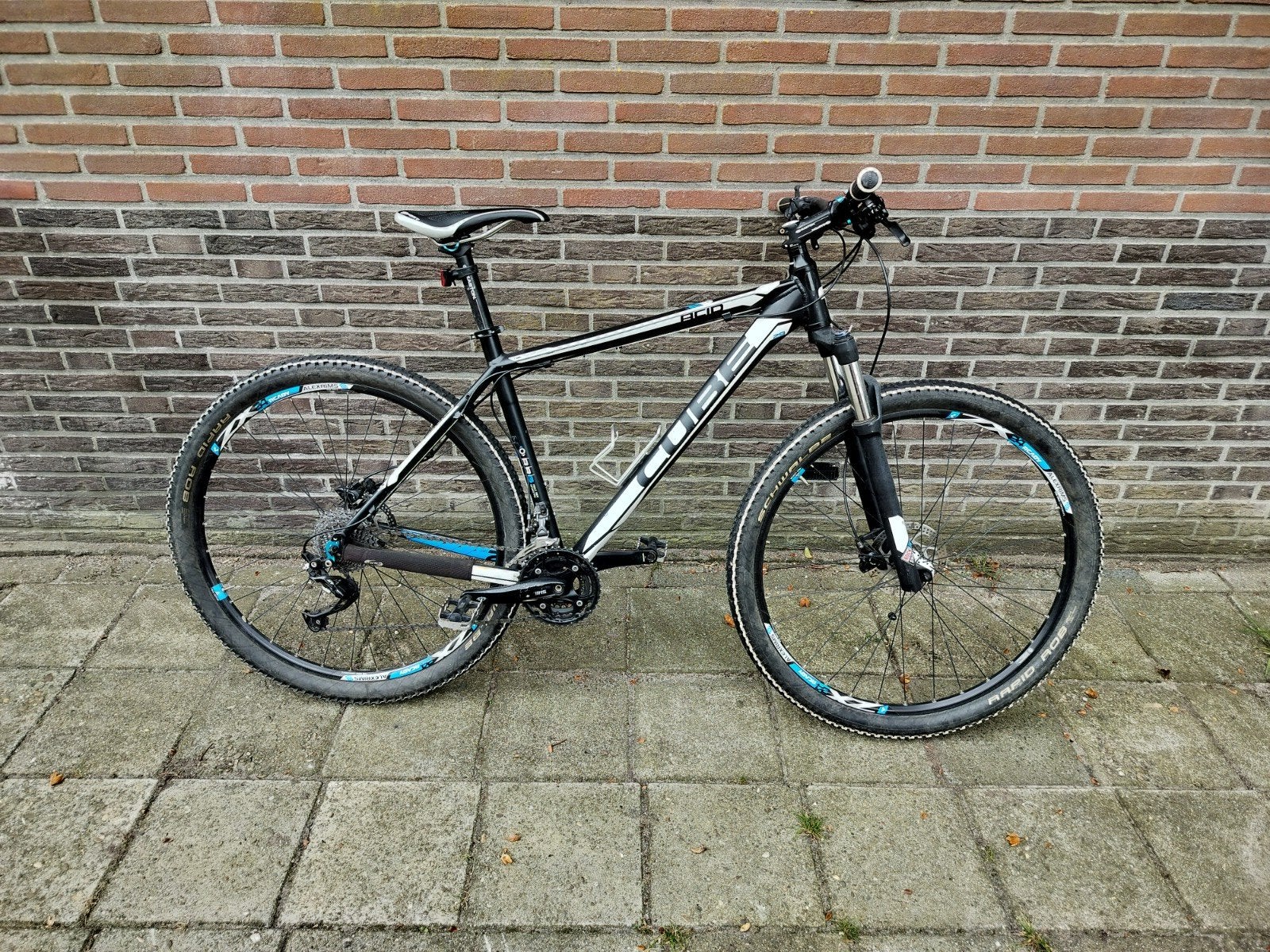 Foto 2 van Cube Acid Competition Line 29 inch