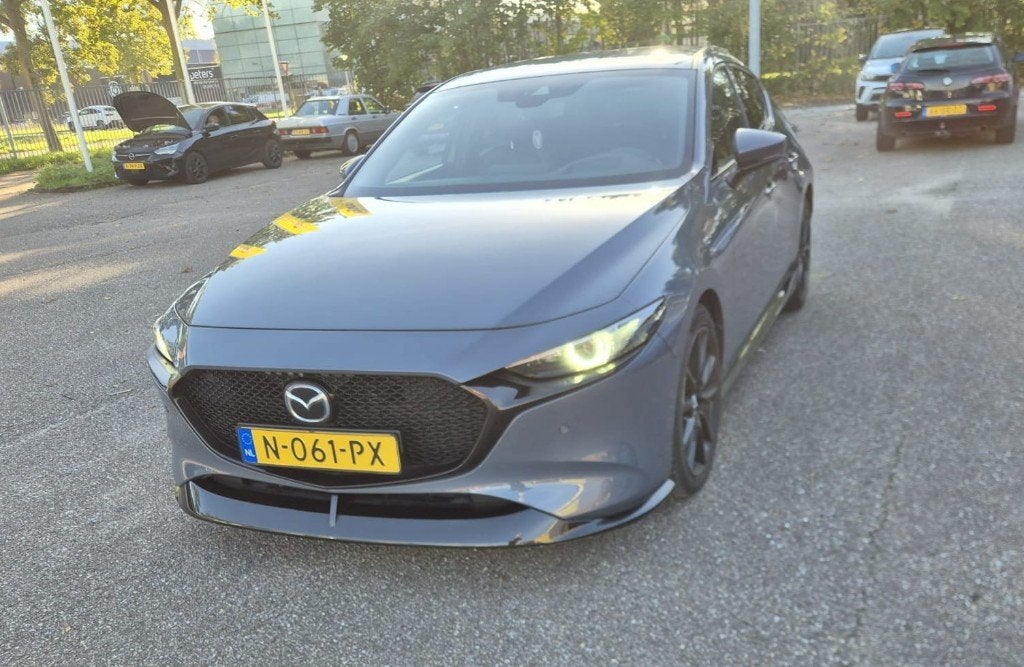 Mazda 3 Skyactiv-x 180pk Aut 2019 Grijs, Auto's, Zwart, 4 cilinders, 179 pk, Leder