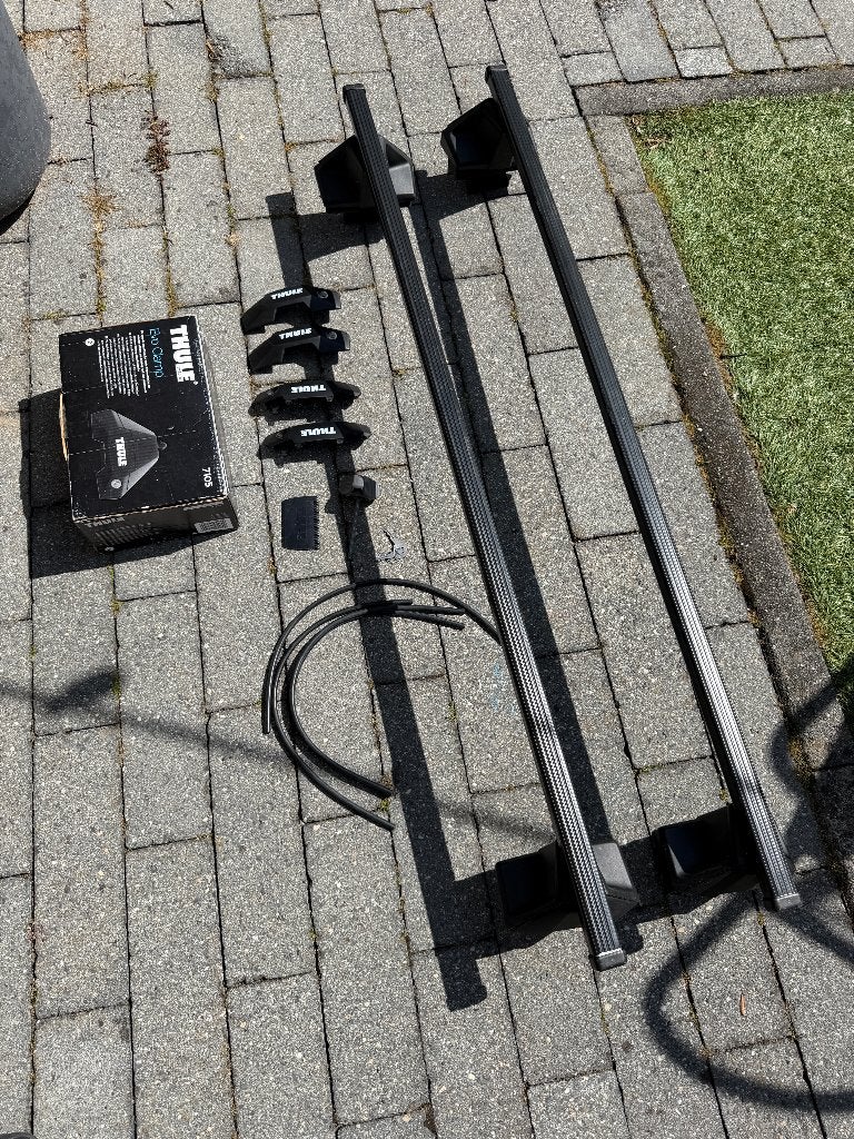 Thule SquareBar dakdragers Golf 7incl. Evo Clamp Kit 7105, Auto diversen, Dakdragers, Ophalen
