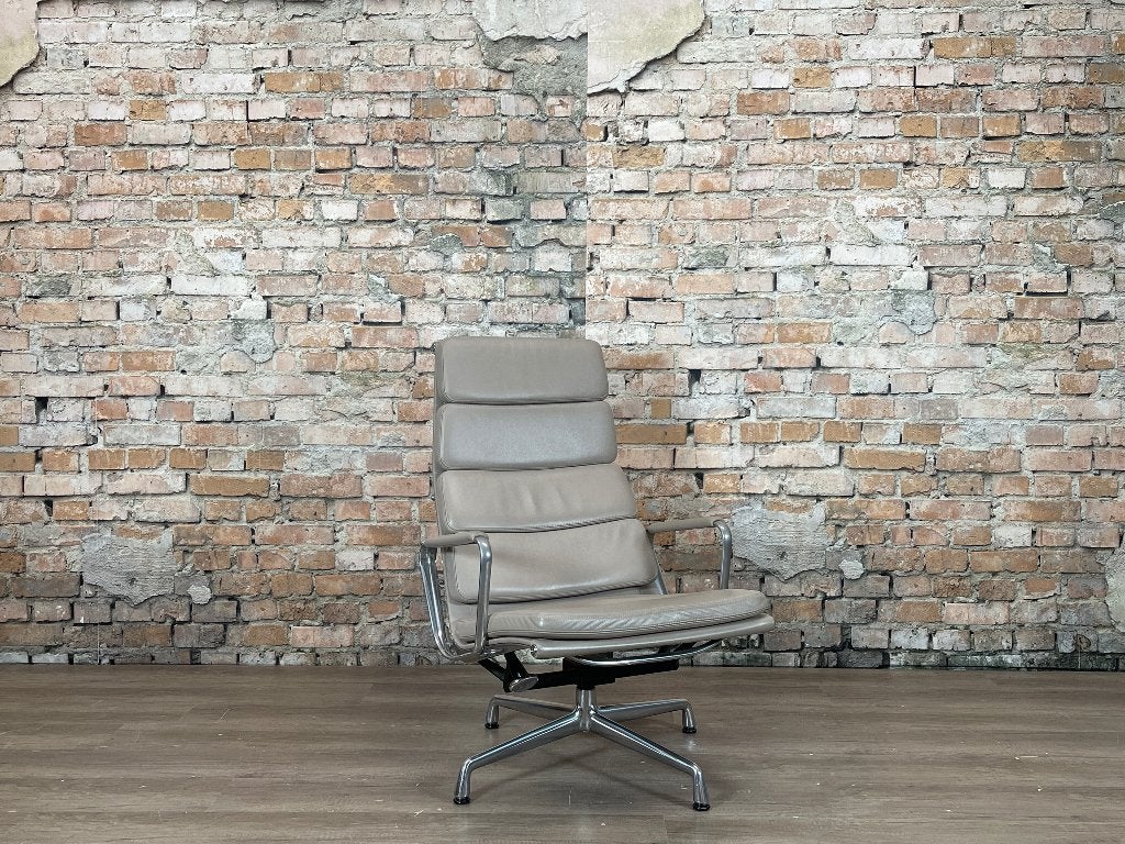 Vitra EA222 Soft Pad – Taupe leer | Charles & Ray Eames, Ophalen, Design, 75 tot 100 cm, Zo goed als nieuw