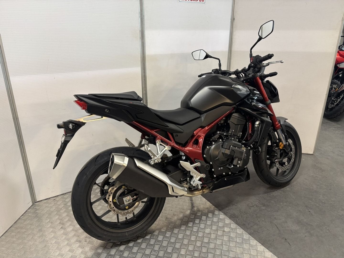 Honda CB750 Hornet E-Clutch (bj 2026), Motoren, Motoren | Honda, 2 cilinders, HONDA, Bedrijf, Onbekend