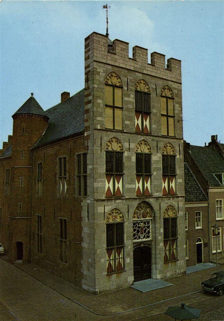 Vianen, Stadhuis - auto - ongelopen, Verzamelen, Ansichtkaarten | Nederland, Ophalen of Verzenden, Voor 1920, Ongelopen, Noord-Brabant