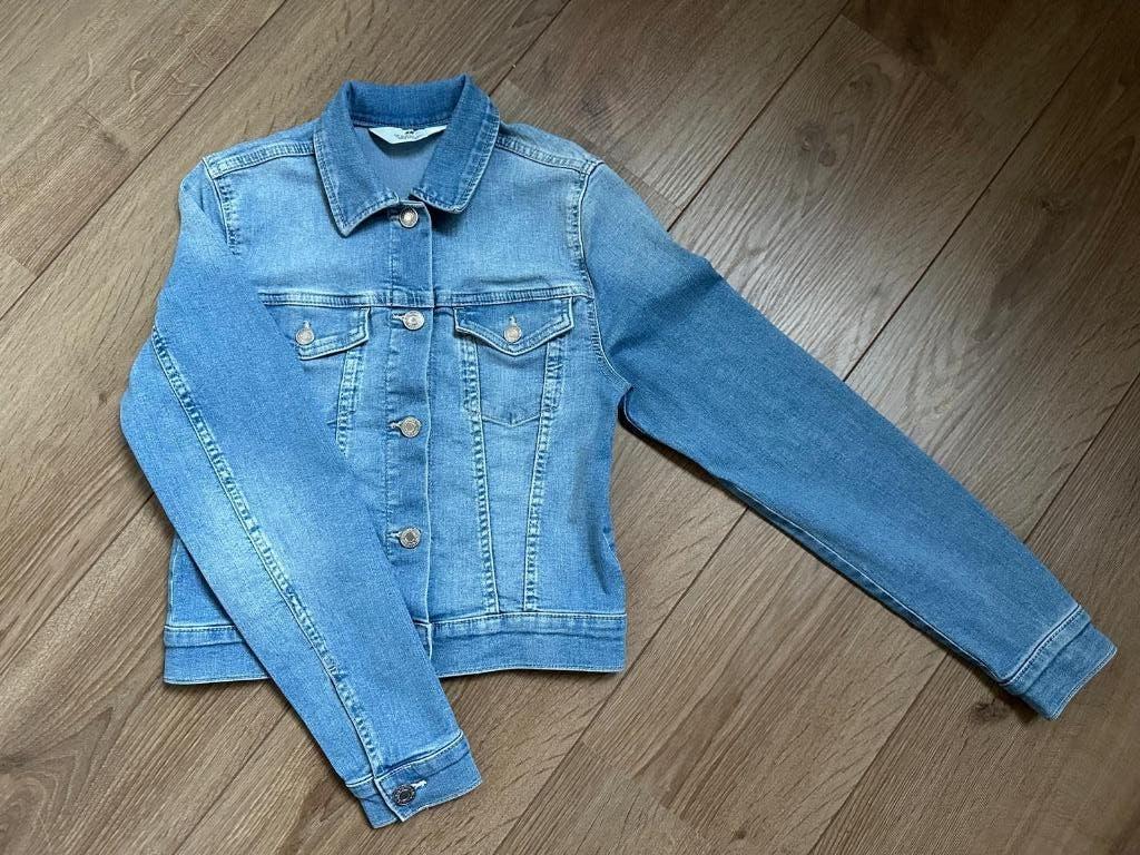 Denim jack H&M maat 146/152 (in nieuwstaat), Meisje, Ophalen of Verzenden, Zo goed als nieuw, Hema + H&M