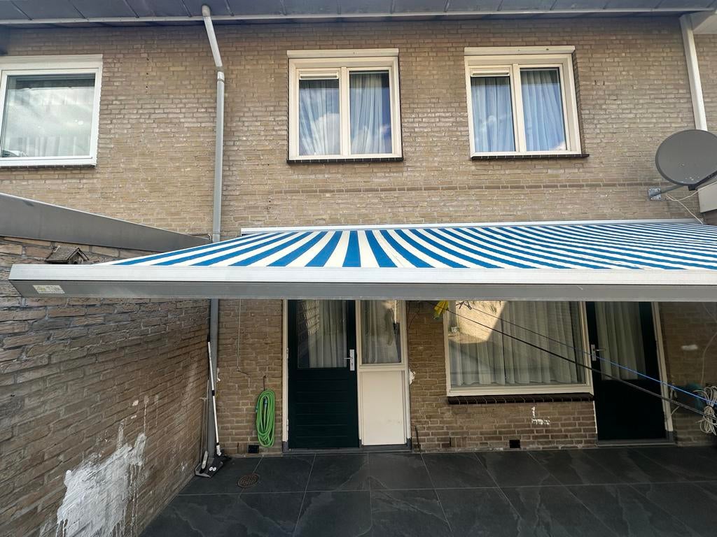 Knikarmscherm - Blauw/Wit gestreept zonnescherm, Ophalen, Gebruikt, 150 tot 300 cm, 250 cm tot 450 cm