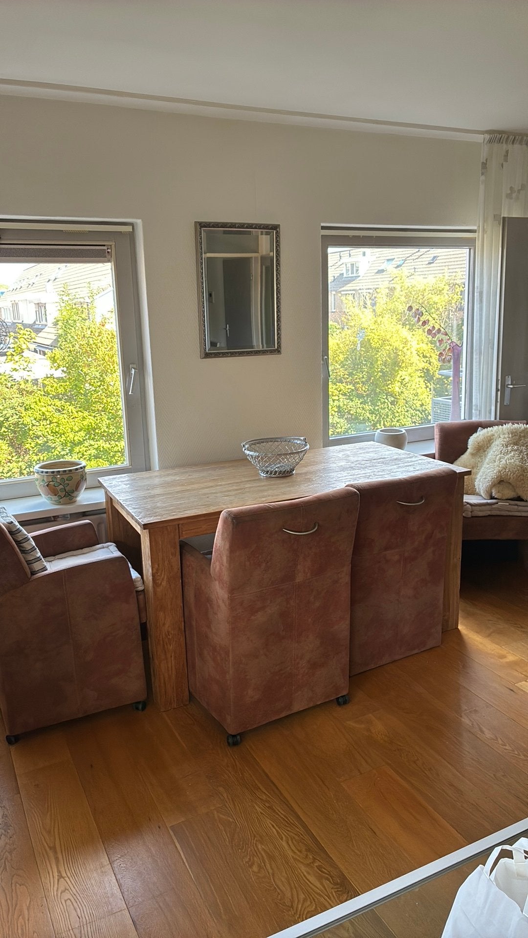 Eet tafel en stoelen ( moet weg, Ophalen, Zo goed als nieuw, Rechthoekig, 50 tot 100 cm