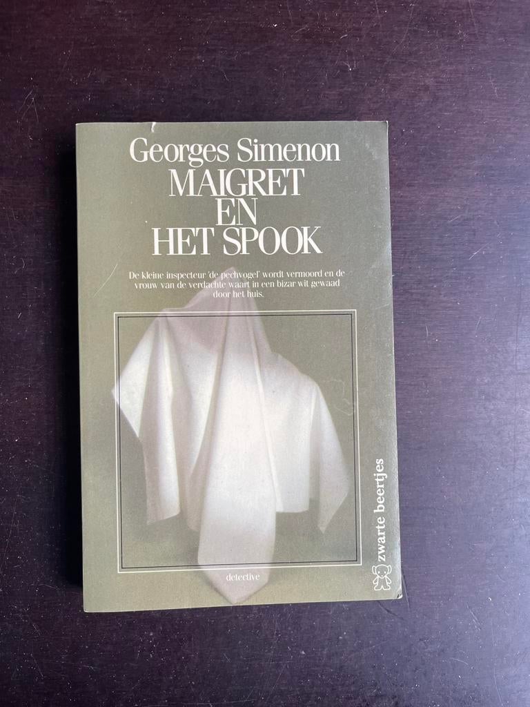 Georges Simenon - Maigret en het spook, Boeken, Detectives, Ophalen of Verzenden, Gelezen