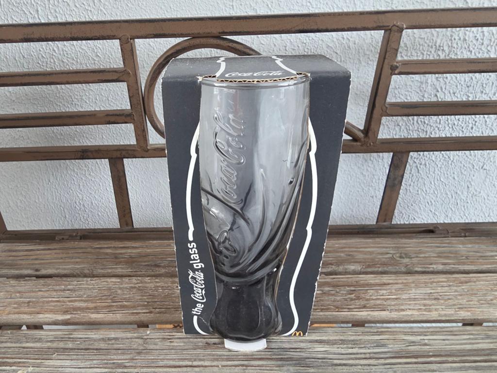 Coca-Cola glas McDonald's 2009 zwart Nieuw, Verzamelen, Glas en Borrelglaasjes, Ophalen, Nieuw, Frisdrankglas