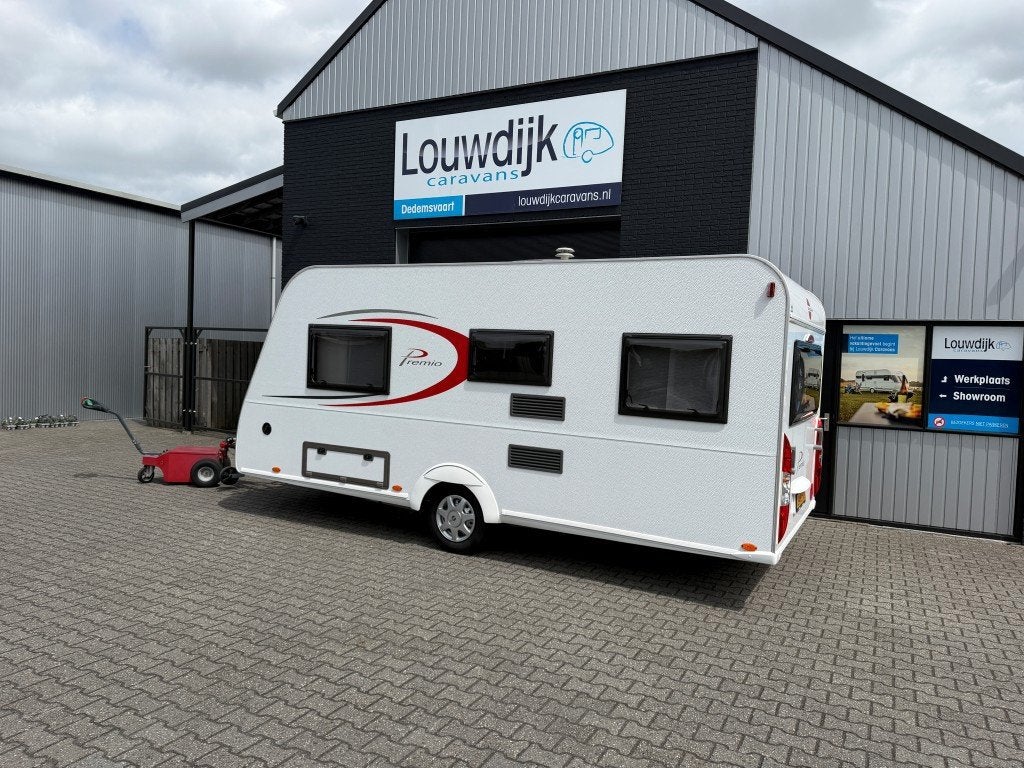BURSTNER Premio 450 TS ’12 (Mover, Fransbed), Rondzit, Vast bed, Bedrijf, 750 - 1000 kg