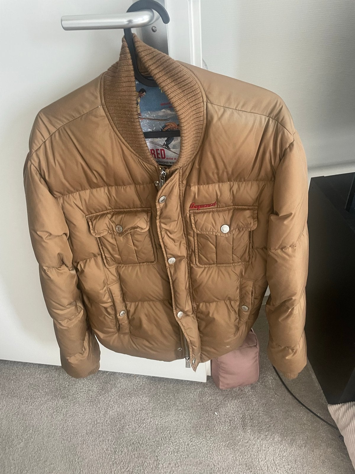 Stijlvolle donsjassen: dsquared Woolrich 2 keer, Kleding | Heren, Ophalen of Verzenden, Gedragen, Maat 52/54 (L), Bruin