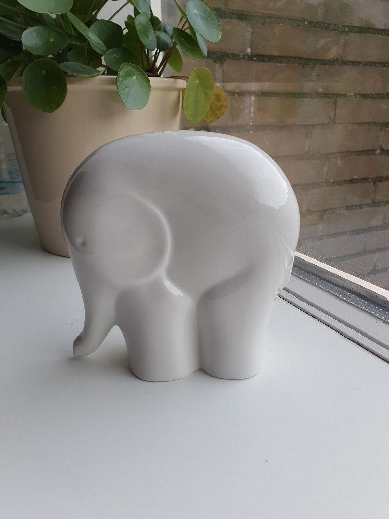 Wit keramiek olifant beeldje minimalistisch, Ophalen of Verzenden, Zo goed als nieuw, Dier