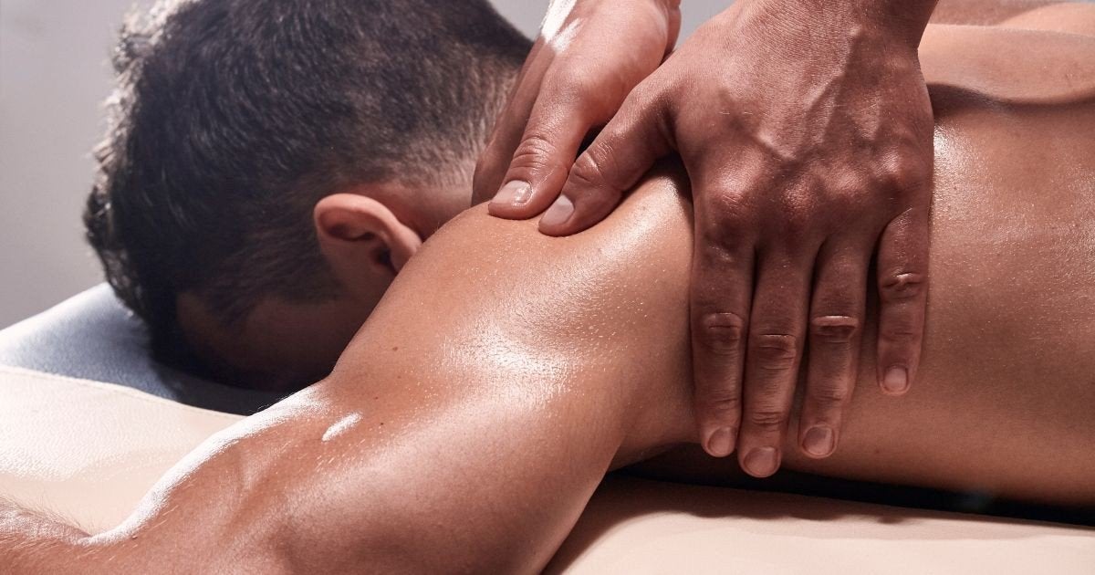 يمكنك إضافة سطر التواصل بهذا الشكل الأنيق:

 Ontspa, Ontspanningsmassage