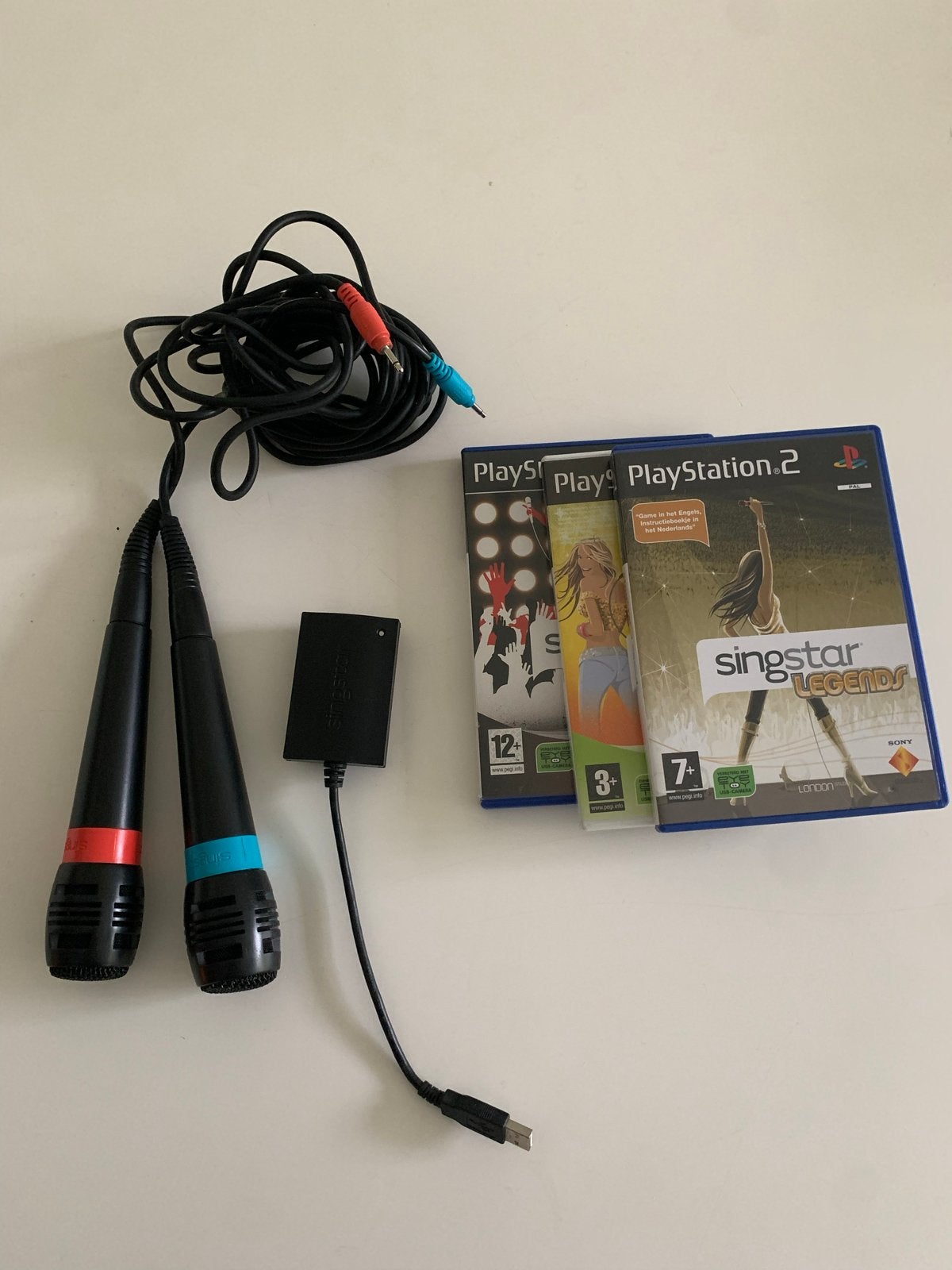 SingStar Karaoke Set PlayStation 2 - 3 games + 2 microfoons, Ophalen, Muziek, Gebruikt, 2 spelers