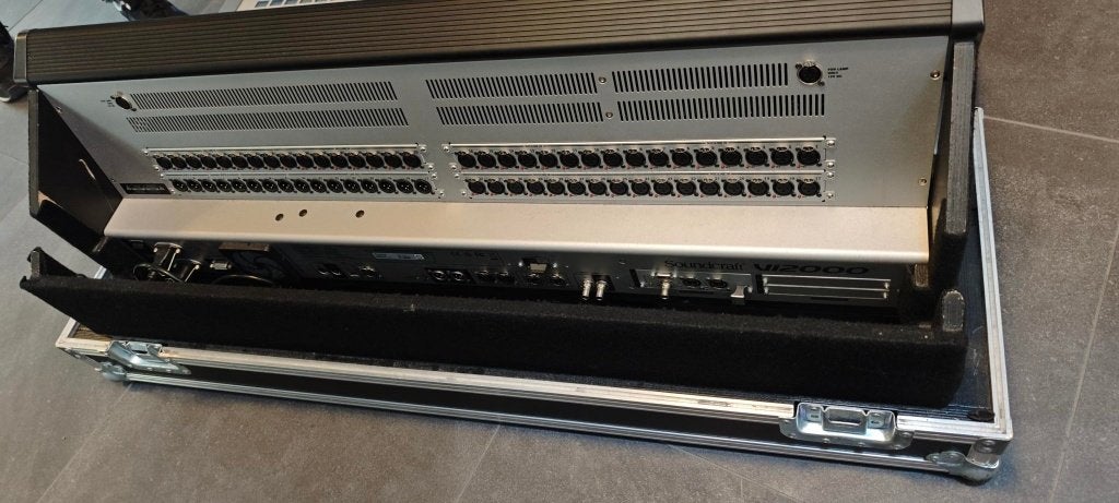 Soundcraft VI 2000 & Soundcraft VI3000, Ophalen, Gebruikt, 20 kanalen of meer