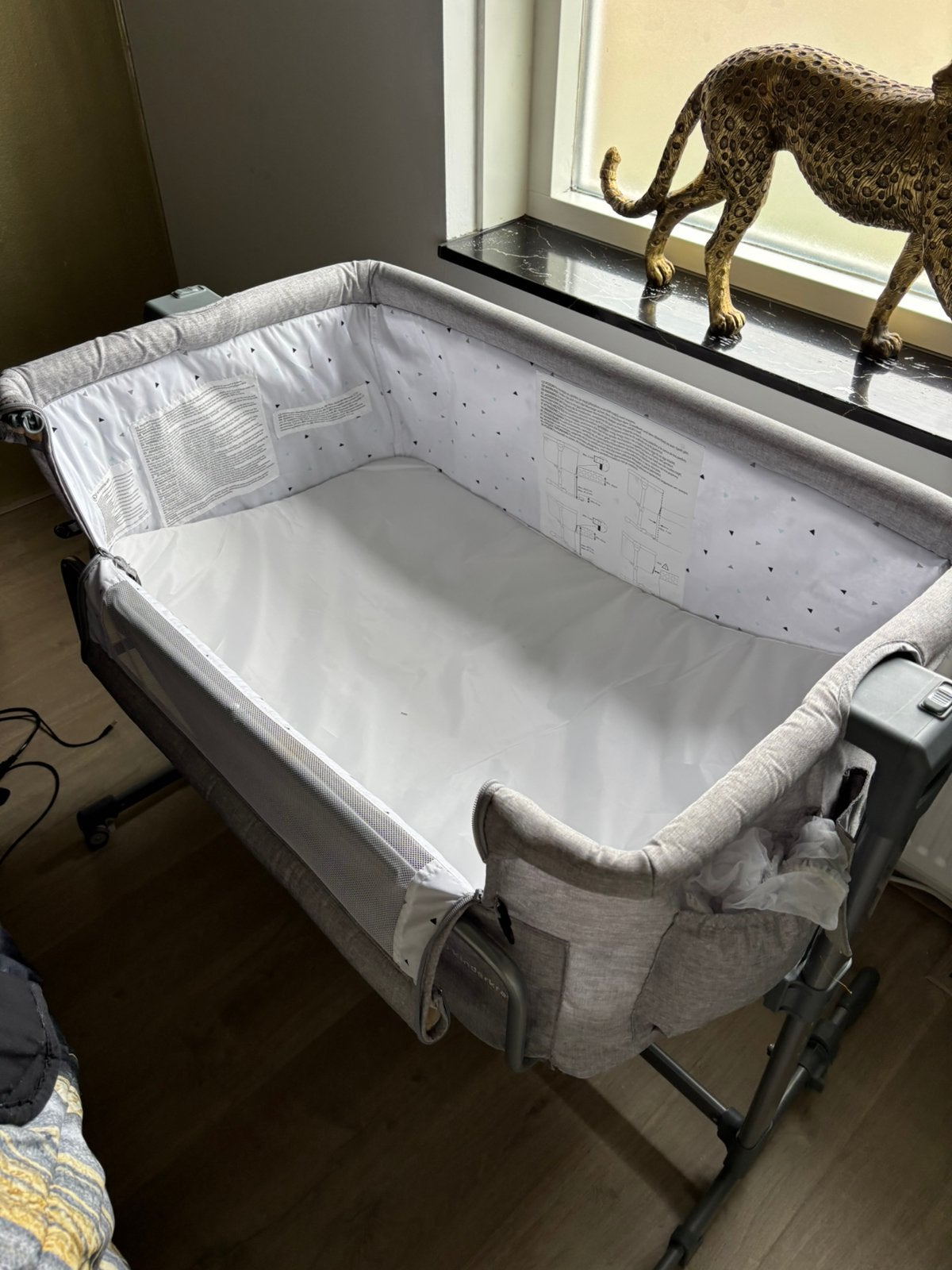 Mooie grijze coosleper - newborn bedje, Kinderen en Baby's, Ophalen, Zo goed als nieuw, 50 tot 70 cm, 105 cm of meer