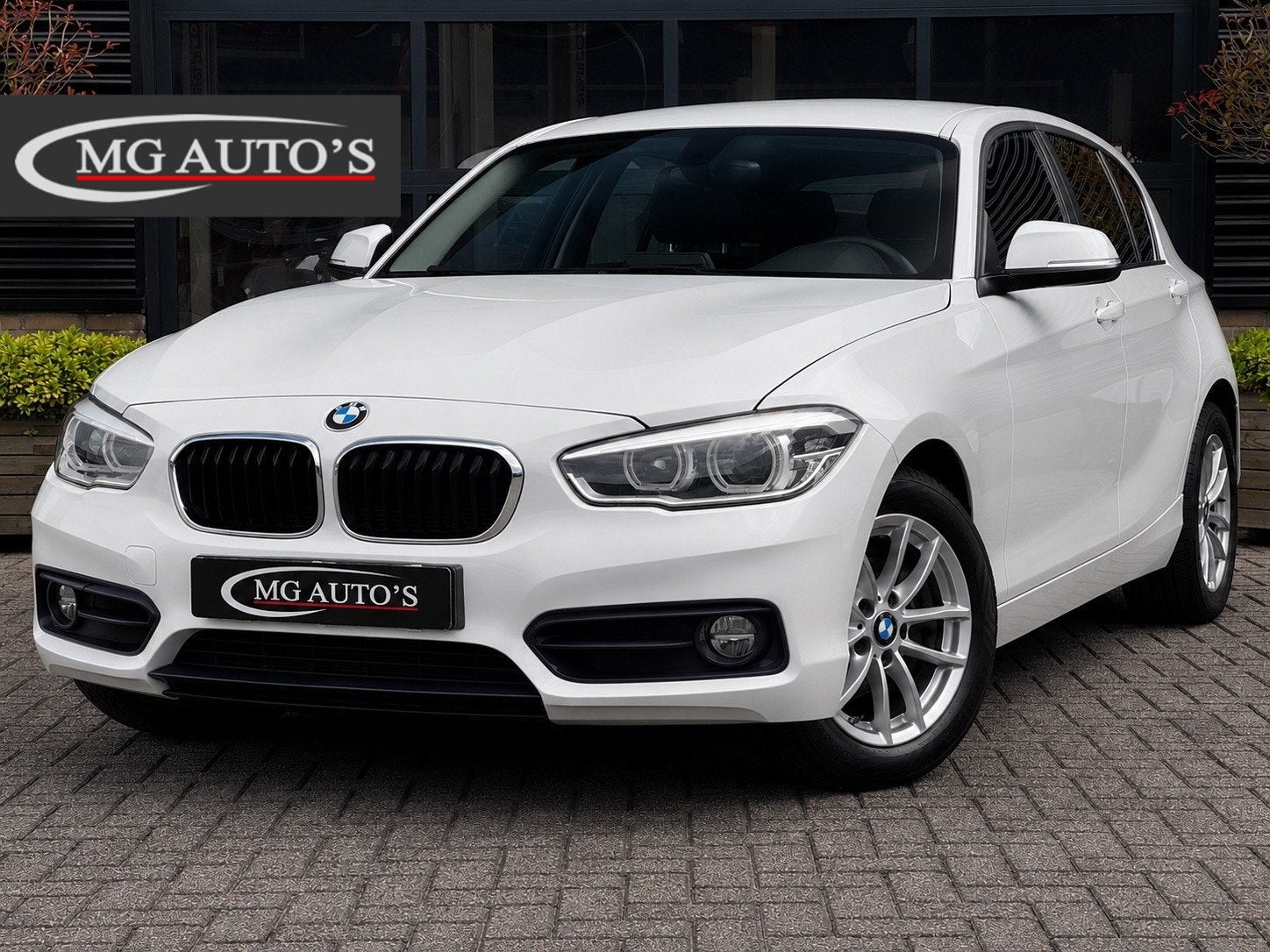 BMW 1-serie 118i Corporate Lease Executive | Sportline | Nav, Auto's, BMW, Gebruikt, Wit, Origineel Nederlands, Bedrijf