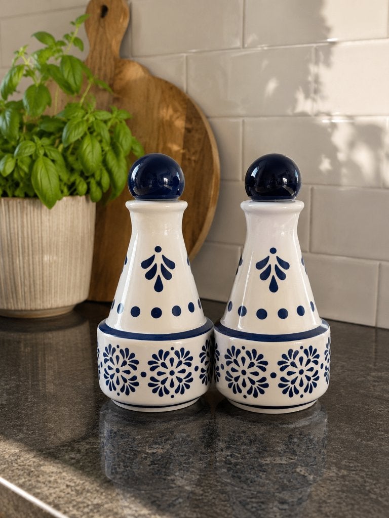 2x keramische olie-/azijnfles met dop – blauw/wit, Voorraadpot, Verzenden, Nieuw, Meerkleurig