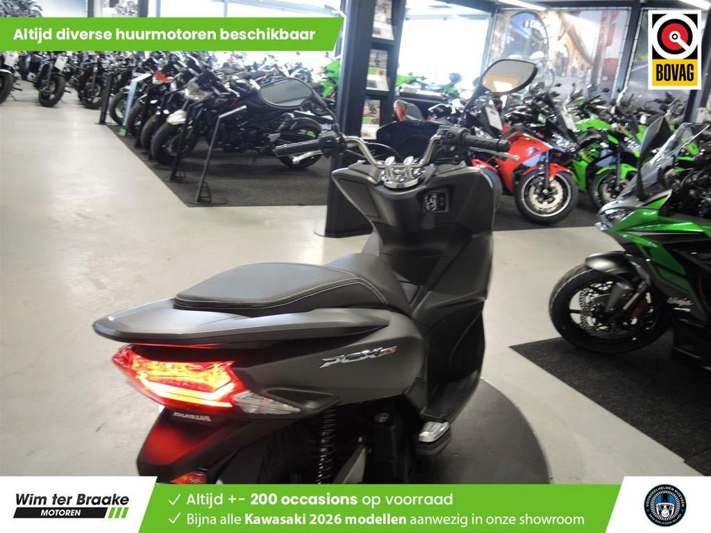 HONDA SH 150i (bj 2015), Motoren, Scooter, HONDA, Bedrijf, Onbekend