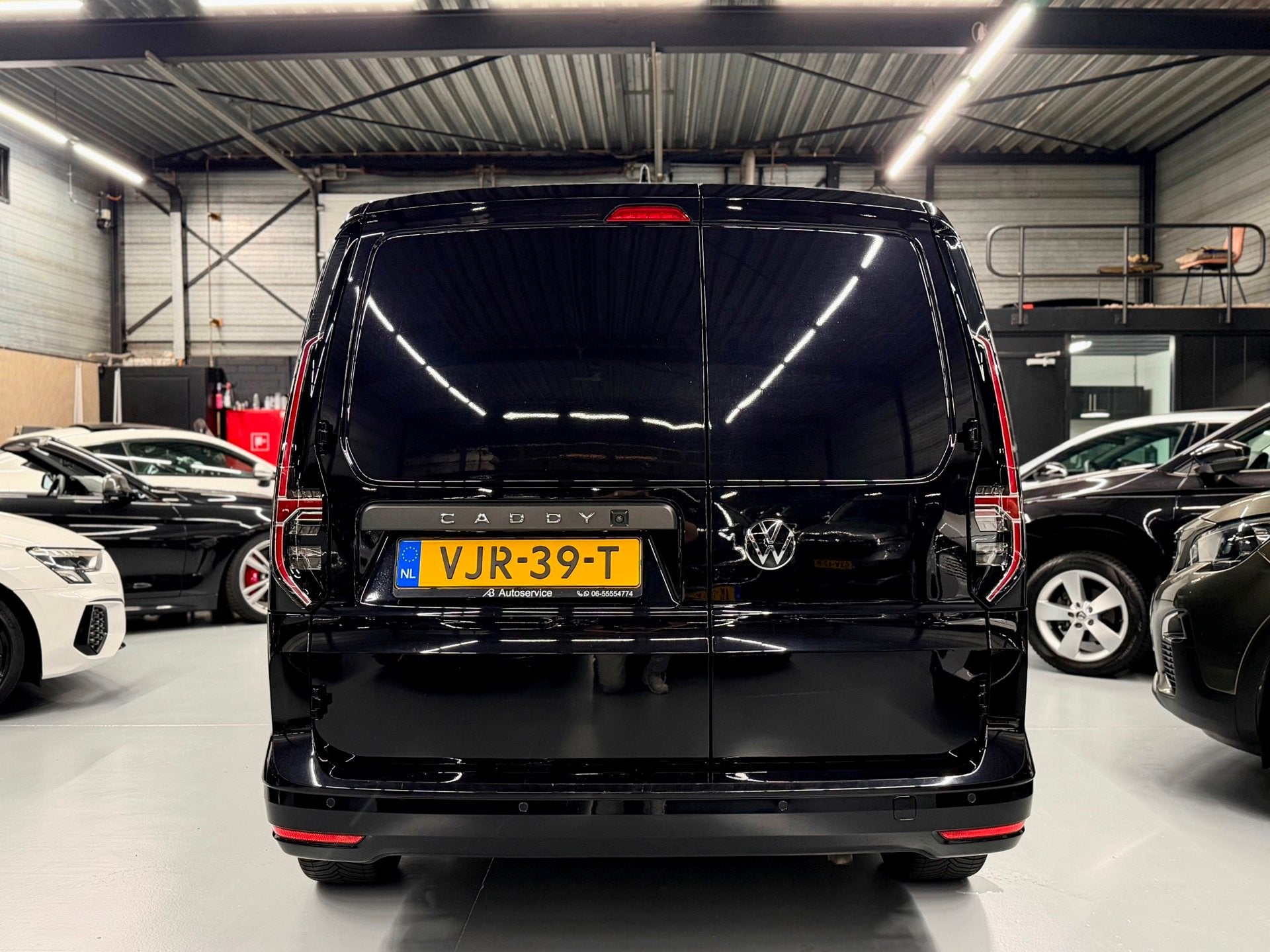 Volkswagen Caddy Cargo Maxi 2.0 TDI 1st Edition DSG l Leder, Auto's, Dealer onderhouden, Euro 6, 4 cilinders, Volkswagen