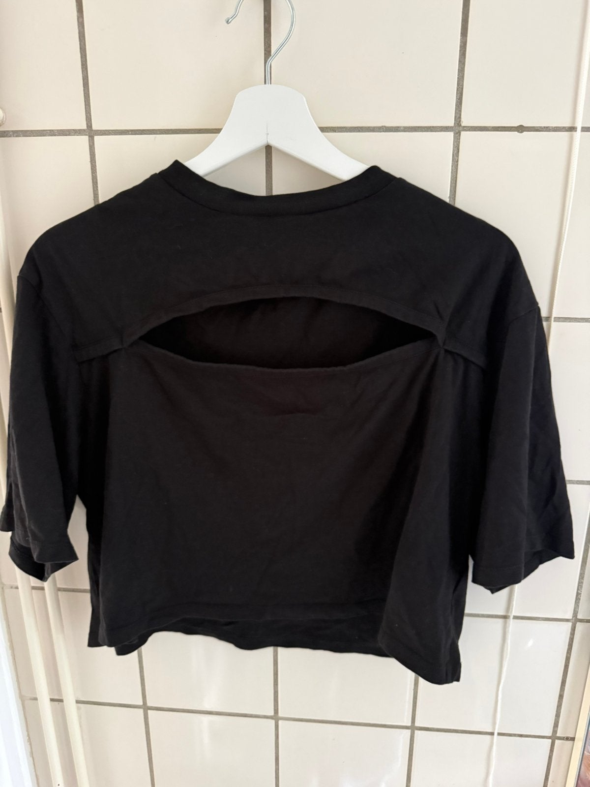 Monki shirt, Maat 38/40 (M), Zwart, Ophalen of Verzenden, Zo goed als nieuw
