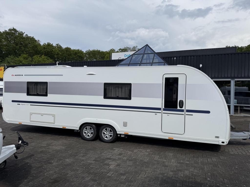 Adria Alpina 753 HT 2019 | Enkele bedden | Movers | Airco, Caravans en Kamperen, Caravans, Schokbreker, 7 tot 8 meter, Bedrijf