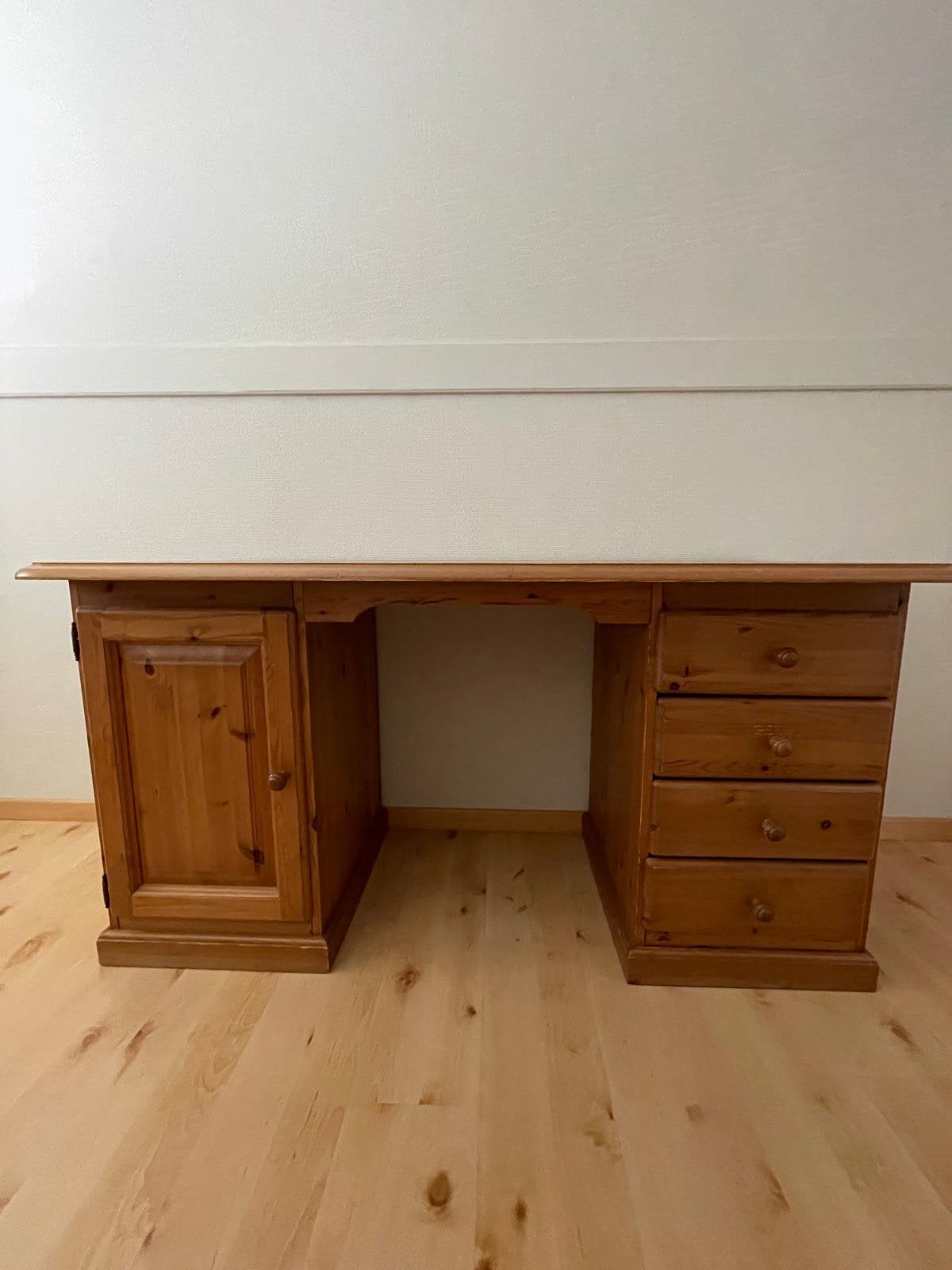 Grenen bureau, Huis en Inrichting, Ophalen, Zo goed als nieuw
