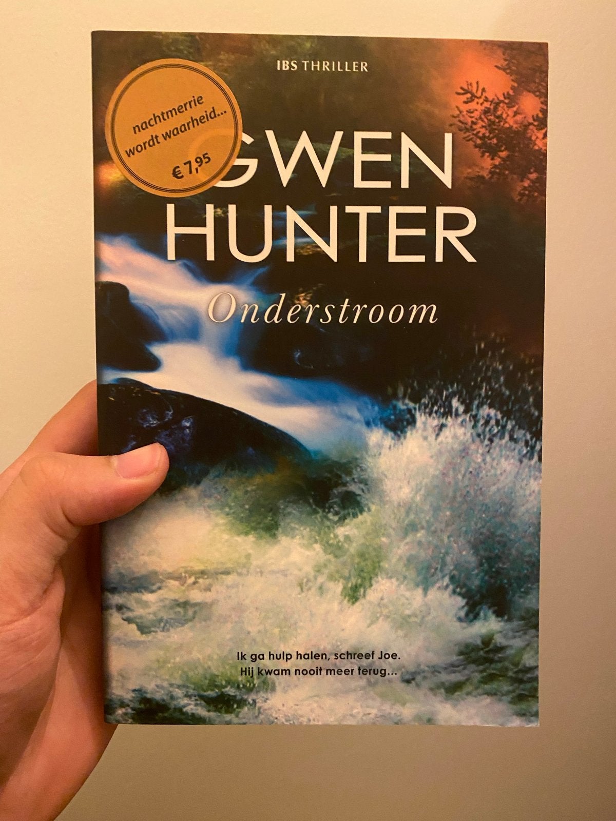 Gwen Hunter - Onderstroom (IBS Thriller), Boeken, Ophalen of Verzenden, Zo goed als nieuw, Wereld overig