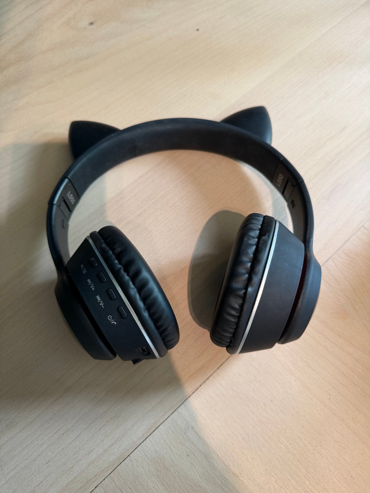 Leuke zwarte koptelefoon met kattenoortjes, Overige merken, Gebruikt, Bluetooth, Ophalen of Verzenden