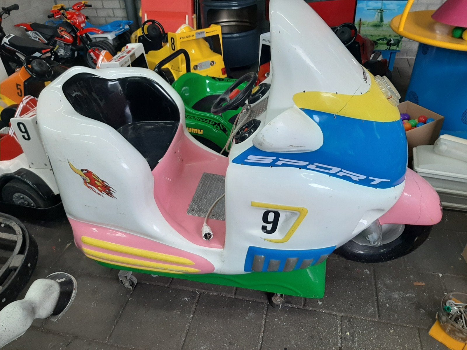 Kiddy ride met muziek, Ophalen, Gebruikt