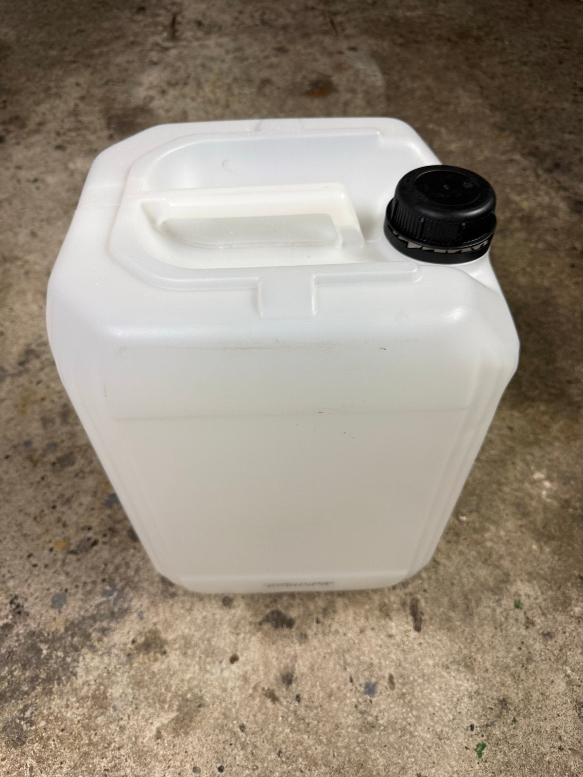 12 stuks 20 liter Lege jerrycans met schroefdop, Ophalen, Gebruikt