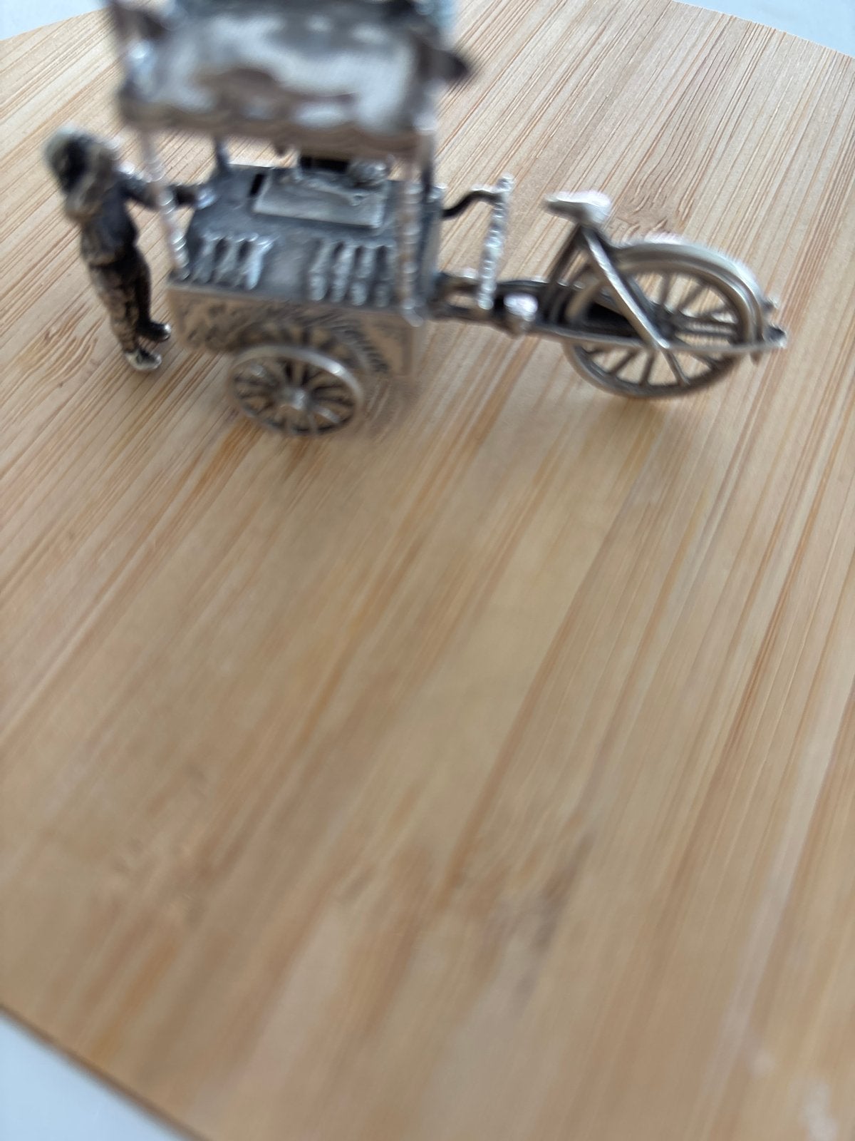 Zilveren miniatuur haringkar met verkoper, Ophalen of Verzenden, Zilver