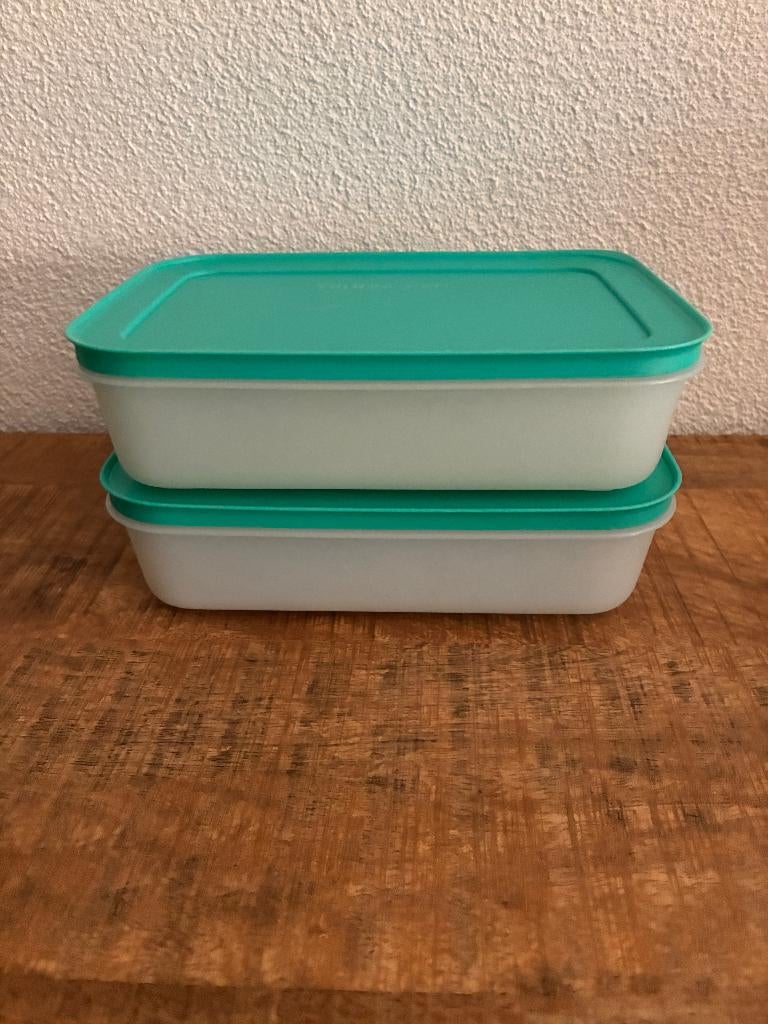 Pakket 2 Tupperware Igloo diepvriesdozen 1 liter. PRIMA st., Huis en Inrichting, Keuken | Tupperware, Ophalen of Verzenden, Zo goed als nieuw