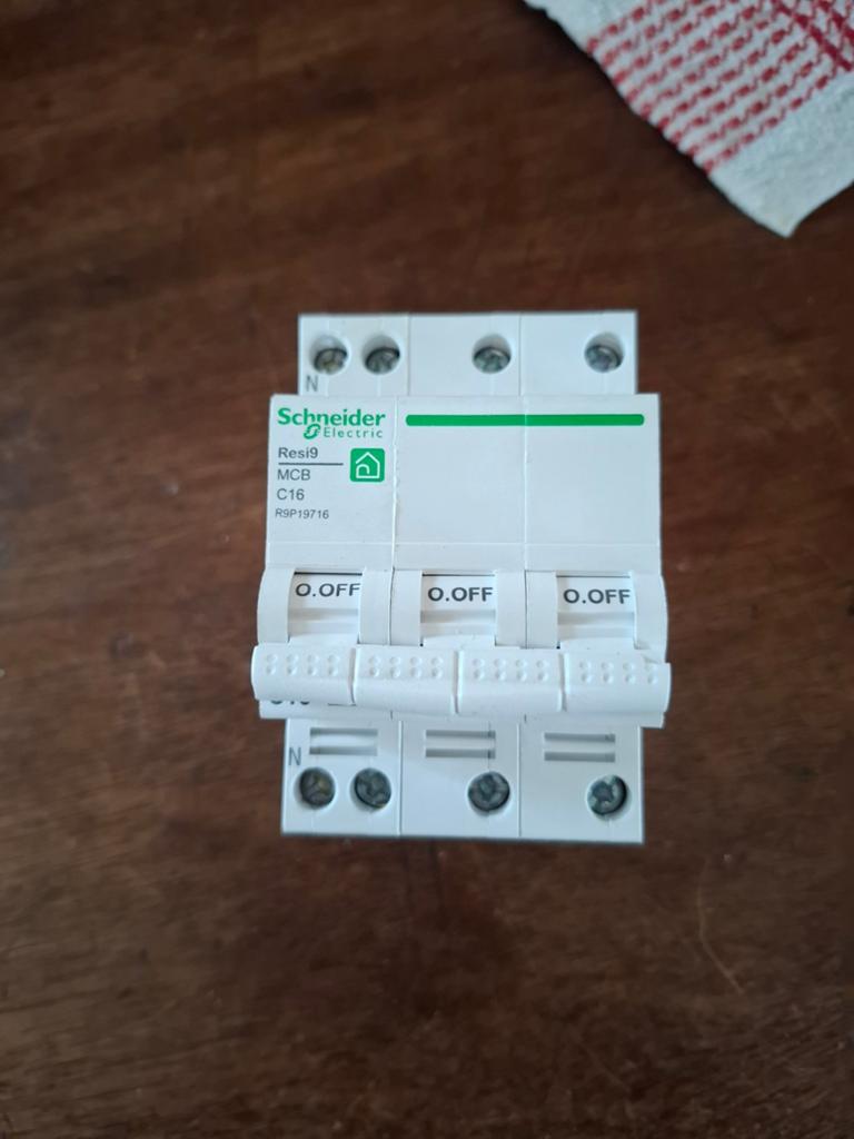 Schneider Electric Resi9 MCB C16 - Nieuw, Ophalen of Verzenden, Nieuw, Schakelaar