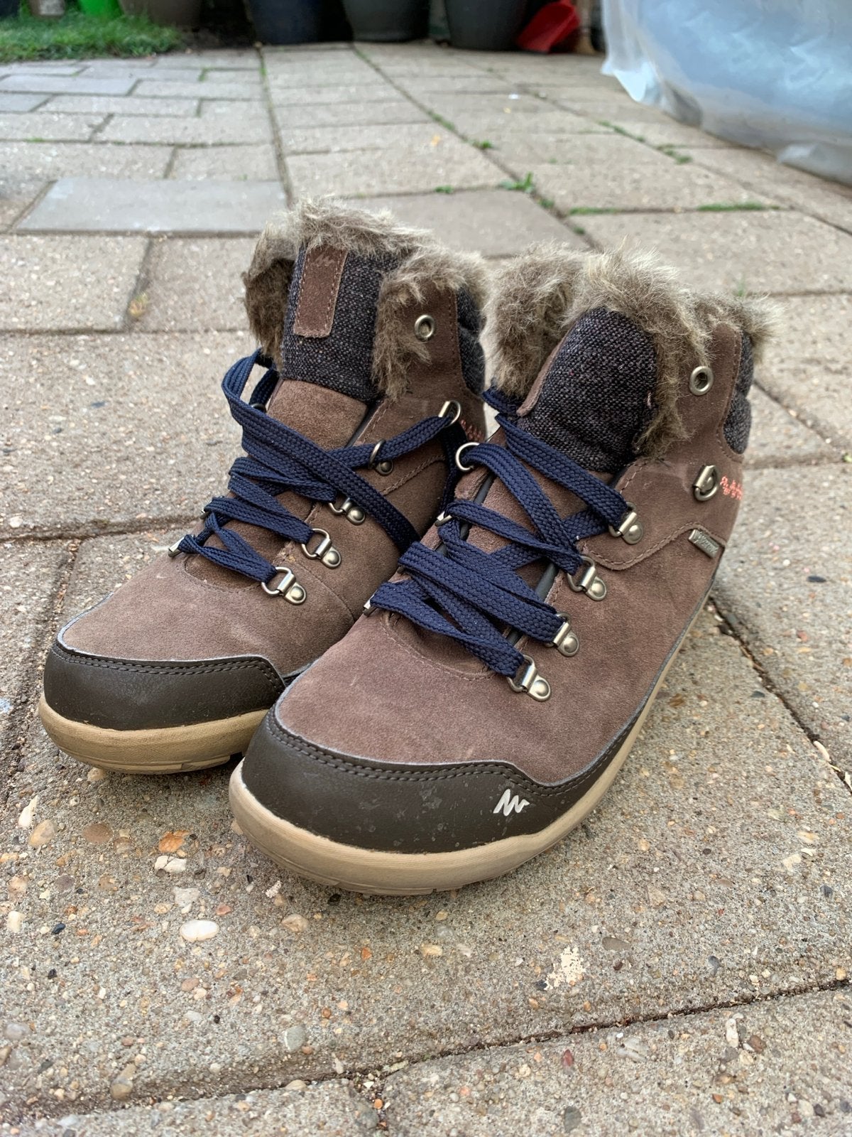 Quechua waterdichte wandelschoenen met bontvoering, Ophalen, Zo goed als nieuw, Schoenen