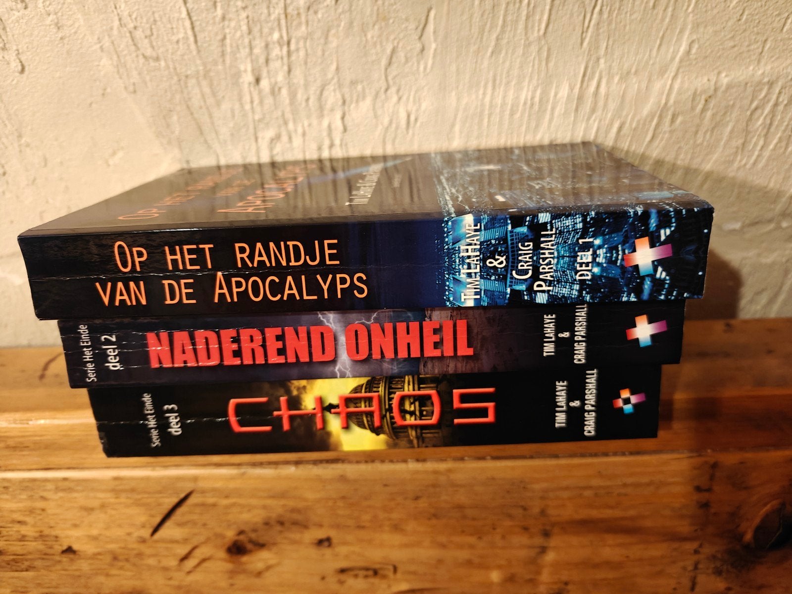Serie: Het Einde., Boeken, Ophalen of Verzenden, Zo goed als nieuw