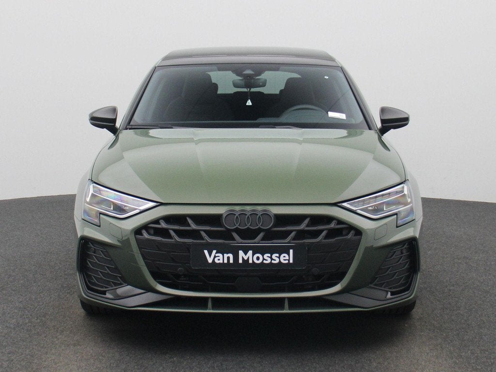 Audi A3 Sportback 45 TFSI e S edition Competition l Adaptive, Auto's, Audi, 12 maanden, 4 cilinders, 26 kWh, Hybride Elektrisch/Benzine