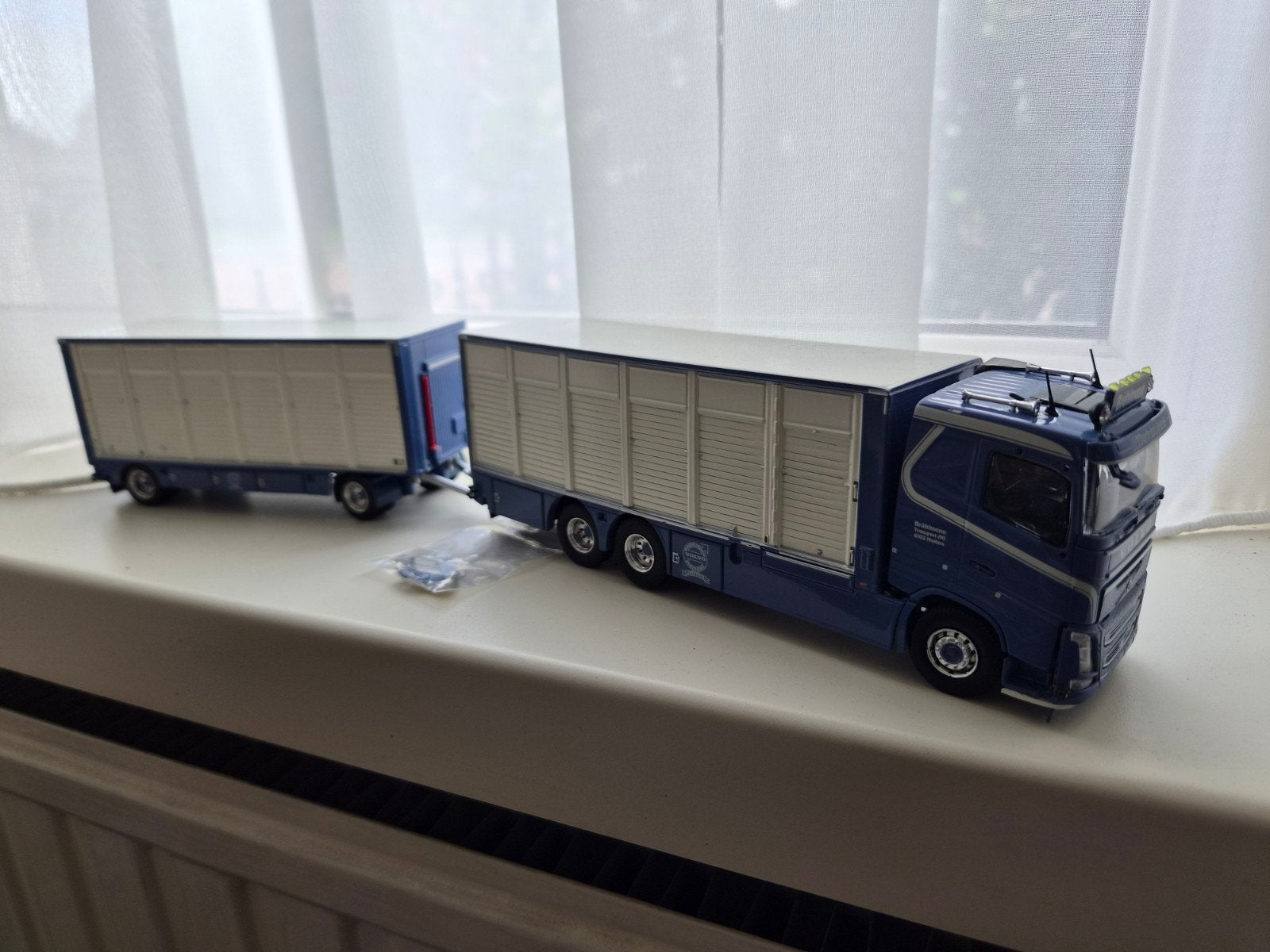 tekno  volvo FH4 combi Bruhlmann Zwitserland, Verzenden, Zo goed als nieuw, Bus of Vrachtwagen, Tekno