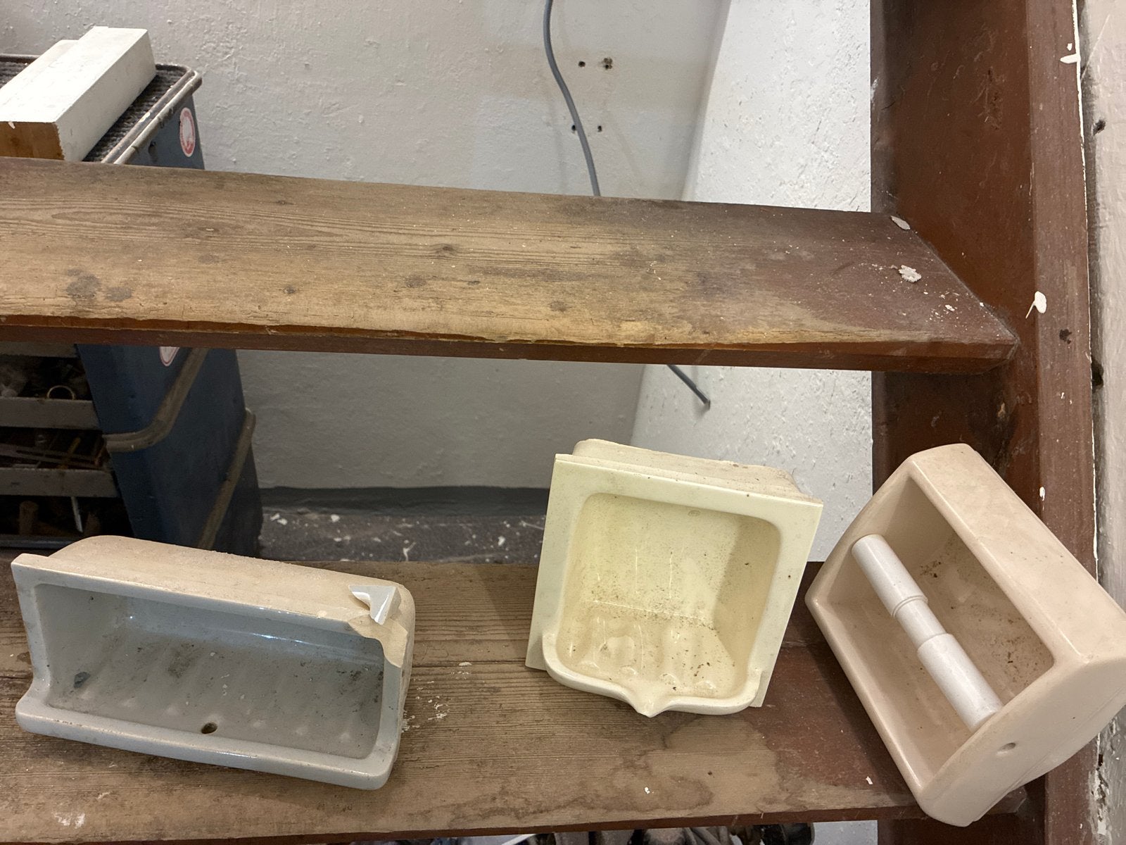 Jaren '30 toilet- en douche-elementen, Ophalen of Verzenden, Gebruikt, Steen, Overige typen