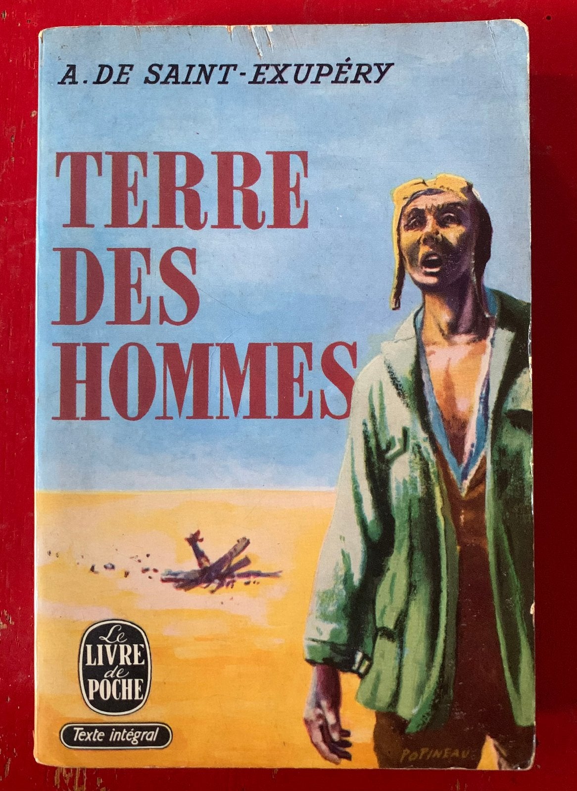A. De Saint-Exupery - Terre des Hommes (Franstalig), Ophalen of Verzenden, Gelezen
