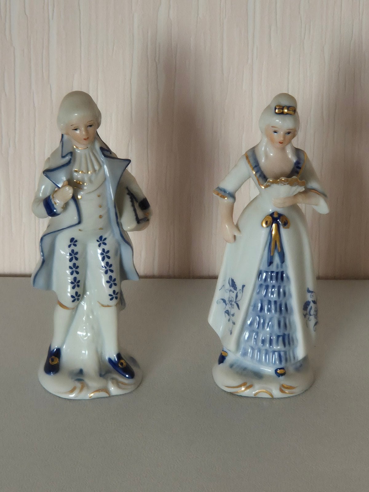 Vintage Porseleinen Beeldjes: Man en Vrouw in Rococo Stijl, Ophalen of Verzenden, Gebruikt