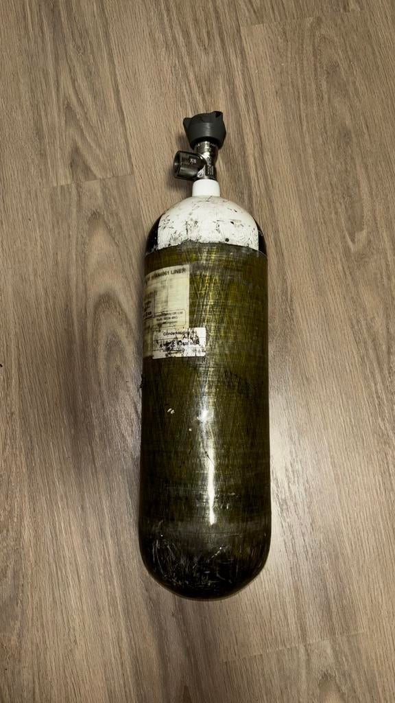 Vulfles PCP Luchtbuks - 6L Carbon - 300 bar - Gekeurd!, Sport en Fitness, Schietsport-accessoires, Ophalen of Verzenden, Zo goed als nieuw