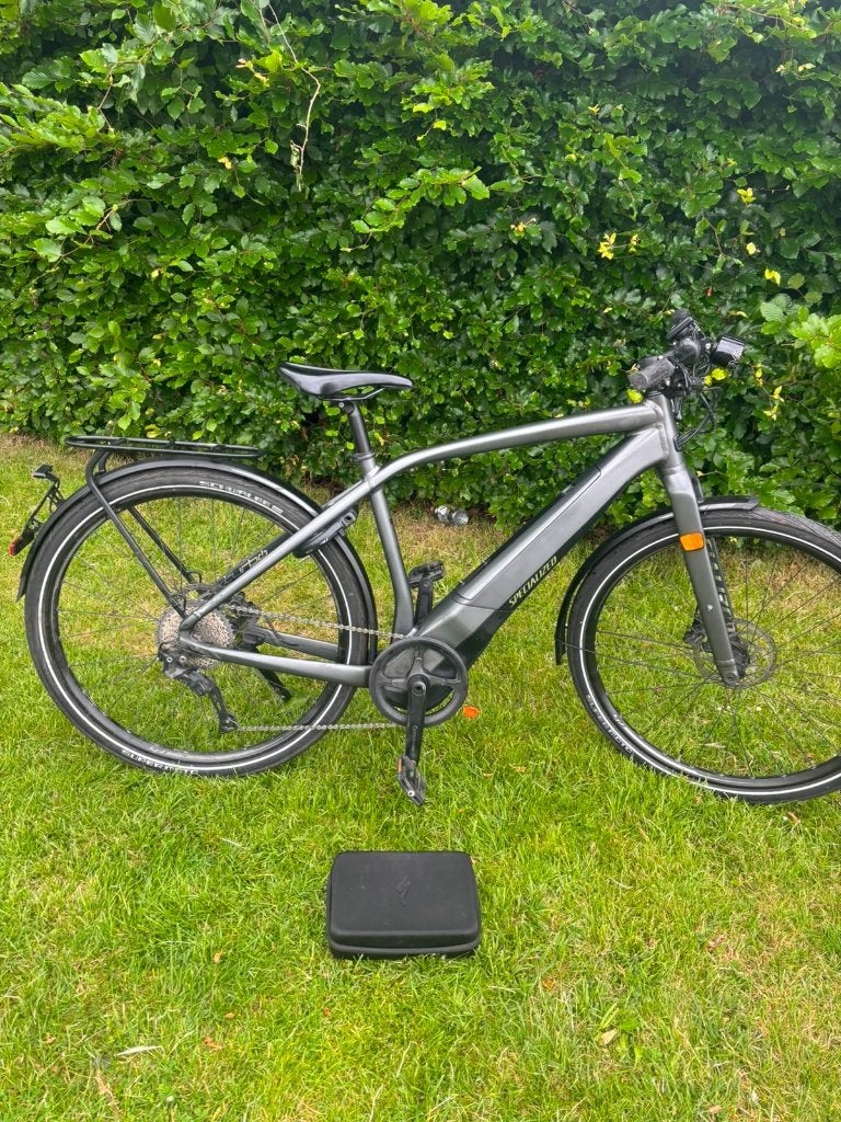 Specialized Turbo Vado 5.0 Pedelec nieuwe accu, Fietsen en Brommers, Overige merken, Gebruikt, Ophalen of Verzenden, 50 km per accu of meer