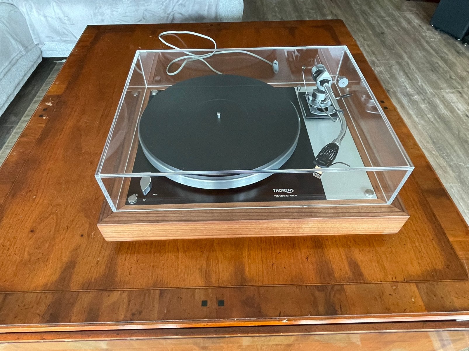 Thorens td t160 B met sme 3009 improofd, Ophalen, Zo goed als nieuw, Platenspeler, Thorens