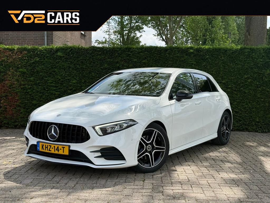 Mercedes-Benz A-klasse 200 AMG Night Premium Plus | Burmeste, Auto's, Mercedes-Benz, Gebruikt, Euro 6, 4 cilinders, Leder