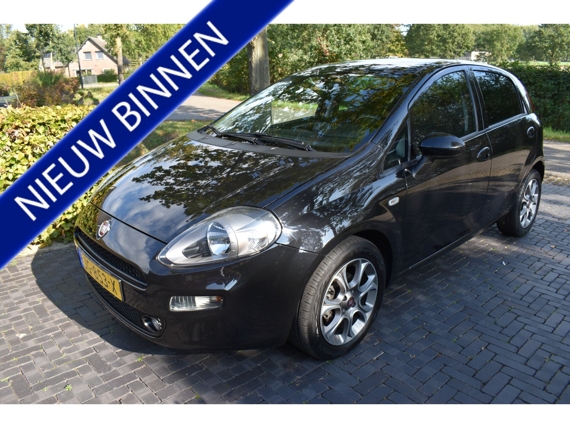 Fiat Punto Evo 0.9 TwinAir Lounge '16 Sportieve uitv. NIEUWS, Auto's, Voorwielaandrijving, Dealer onderhouden, 101 pk, Gebruikt
