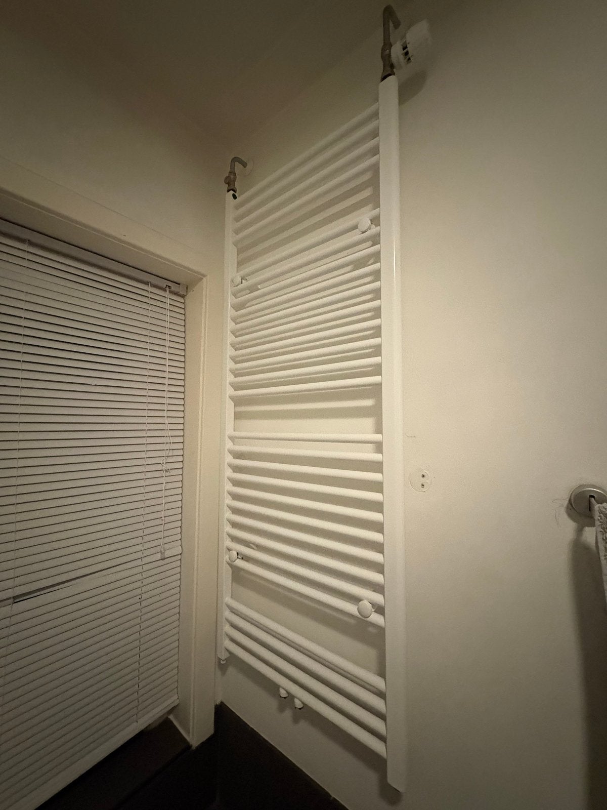 Design radiator badkamer hoogglans wit 147x60 cm, Ophalen, Gebruikt, Radiator, 60 tot 150 cm