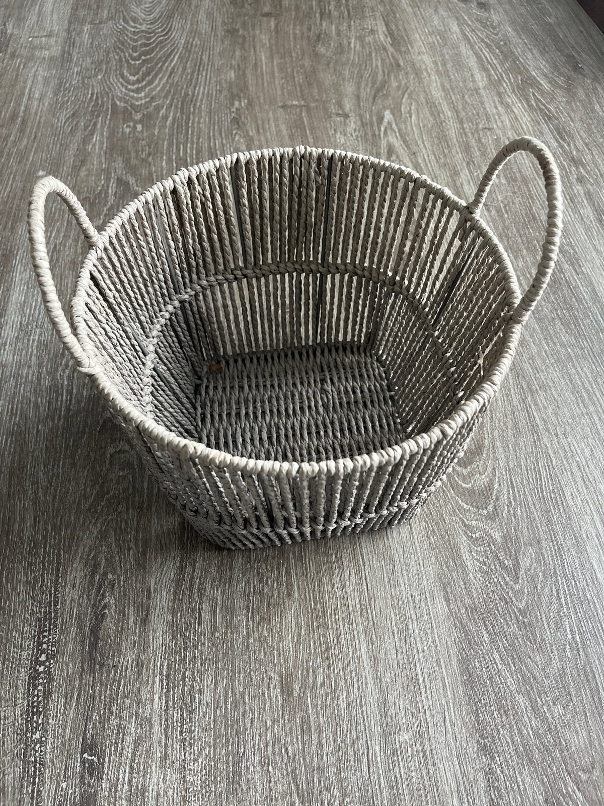 Stijlvolle grijze mand met handvatten, Overige materialen, Gevlochten, Mand, Ophalen of Verzenden