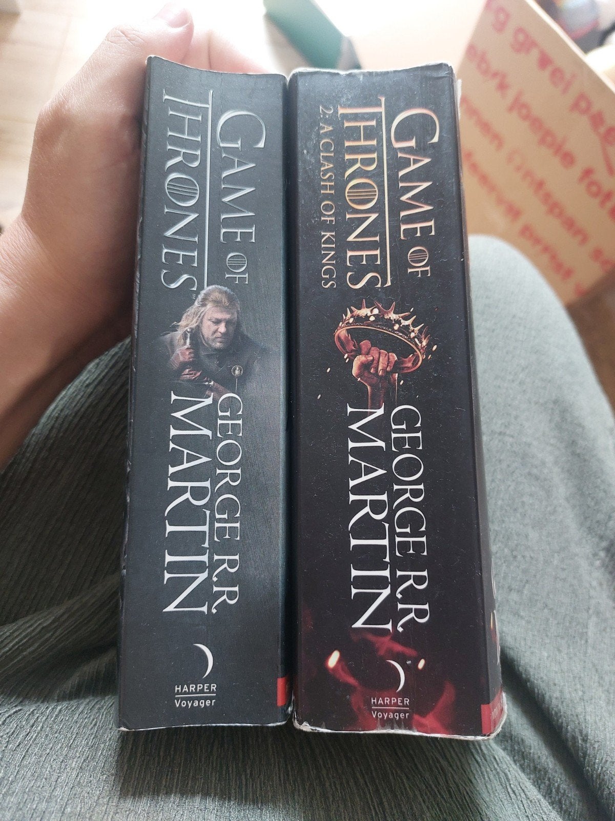 game of thrones eerste 2 boeken,  Engelstalig, Boeken, Ophalen of Verzenden, Gelezen, George R.R. Martin