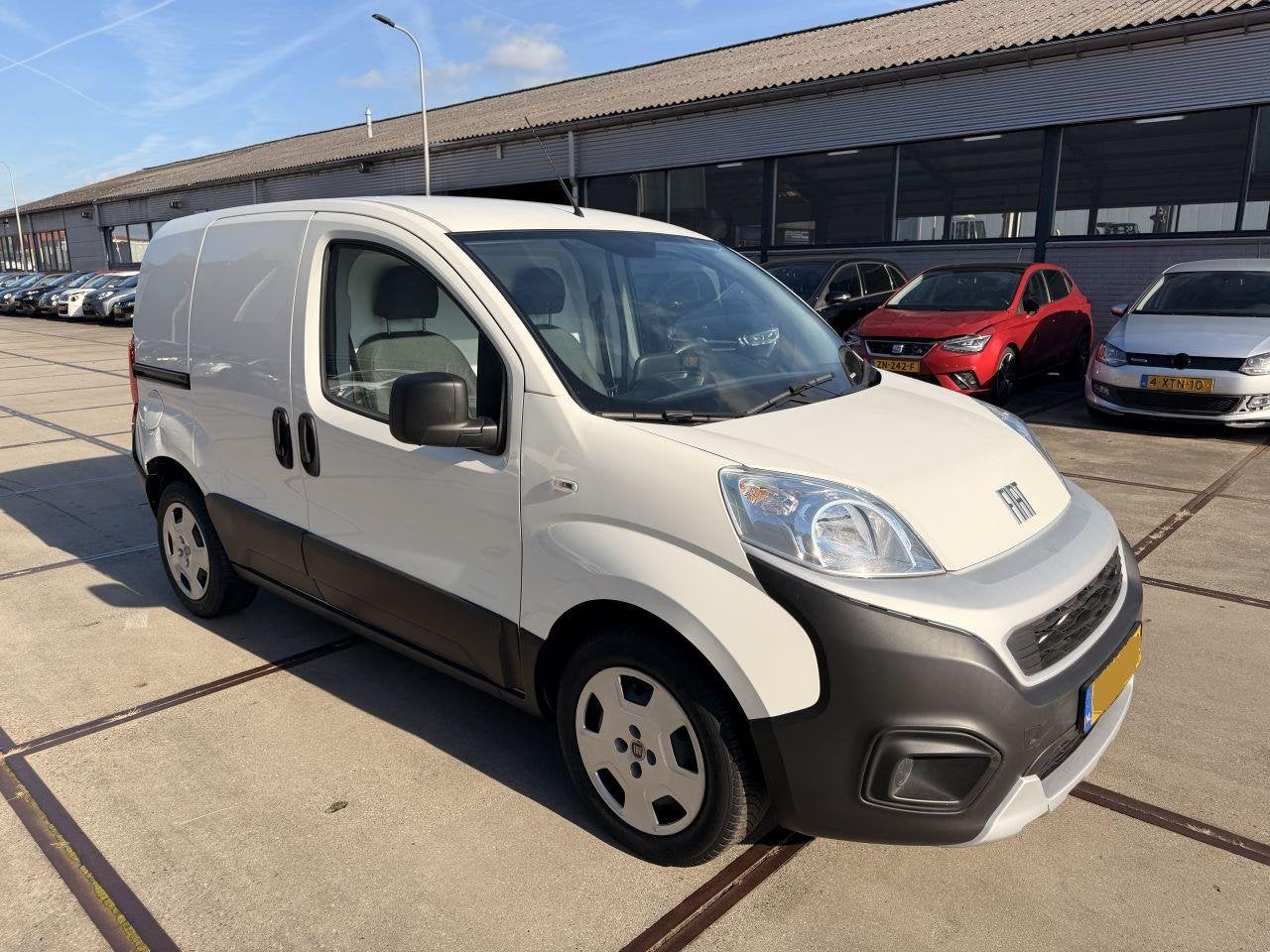 Fiat Fiorino 1.3 MJ Adventure 59kw (bj 2023), Auto diversen, Webaccessibility@stellantis.com, Overige carrosserieën, Stellantis N.V.